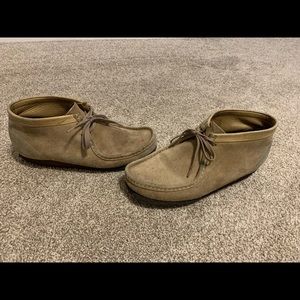 Mens Clarks Wallabees Tan Size 10